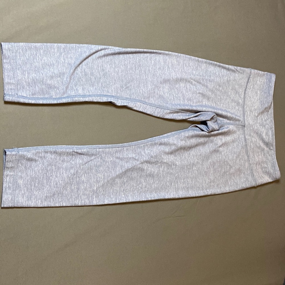 LuluLemon Capri Leggings Heathered Blue Size 4